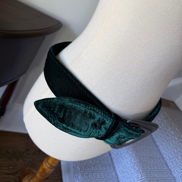 Flawed Free People Evalina Green Velvet Belt SM/M - Picture 9 of 10